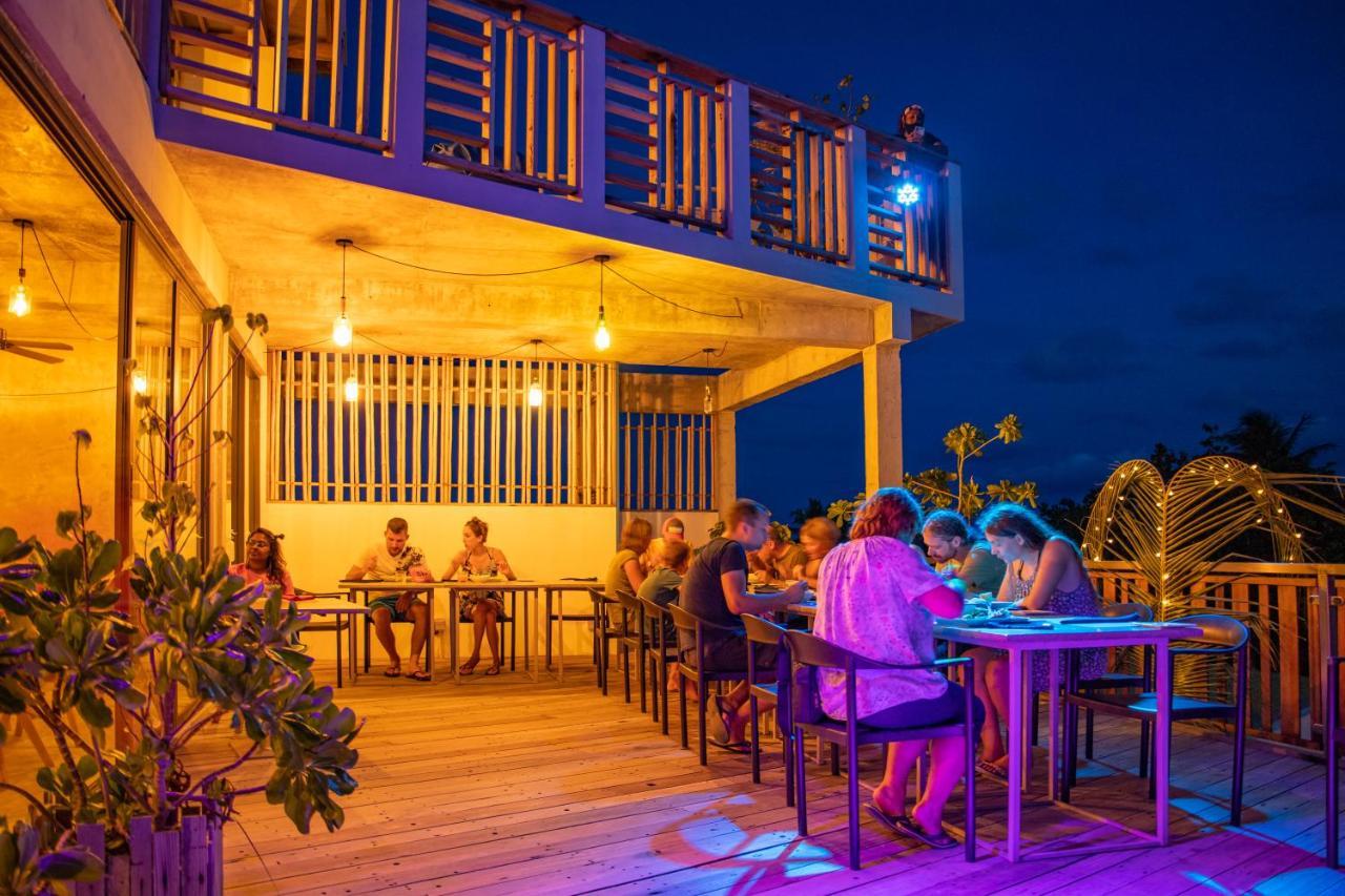 Club Gabbiano Hotel Rasdhoo Exterior photo